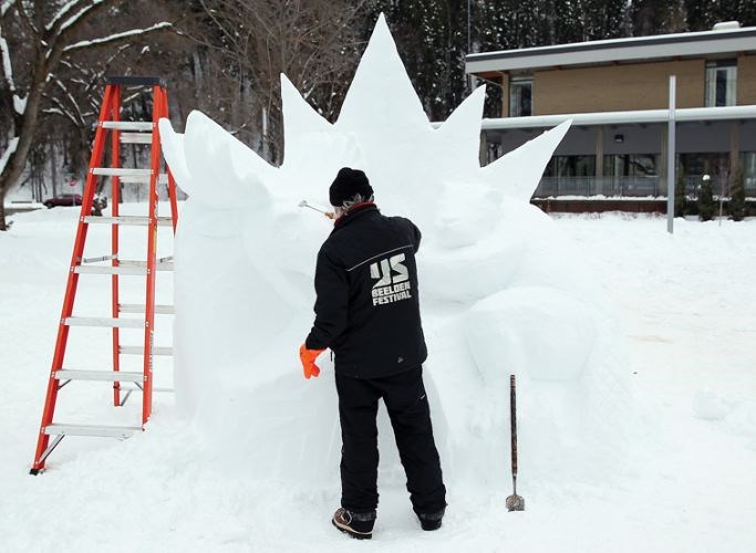 ice-sculptor-peter-vogelaar.jpg