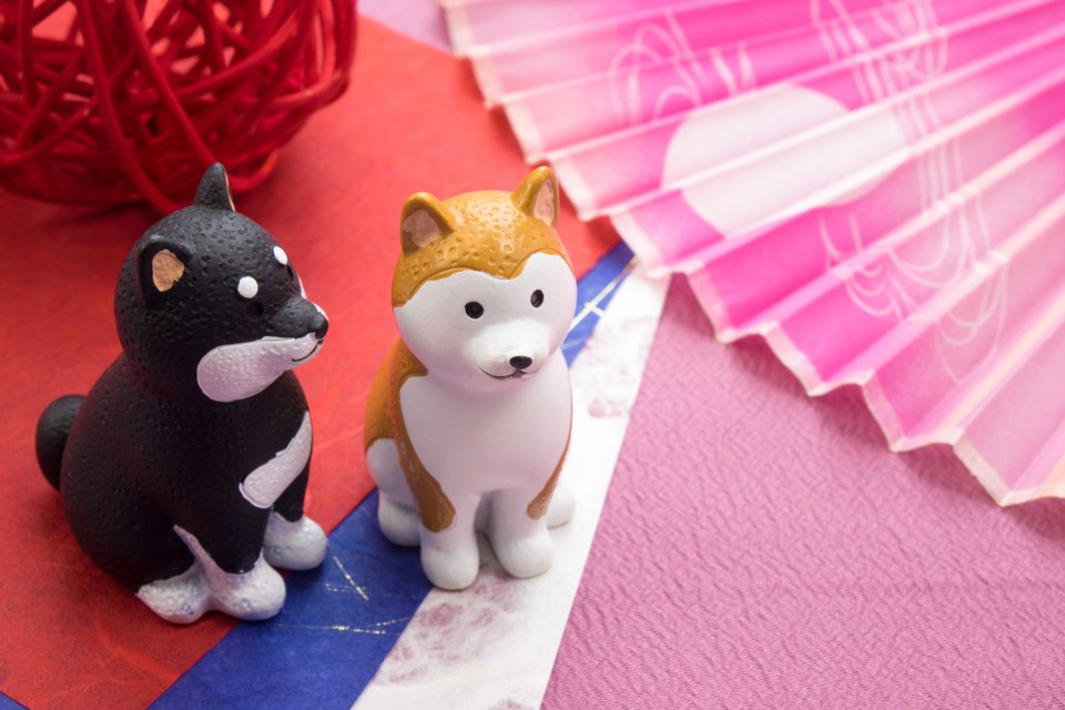 dog figurines