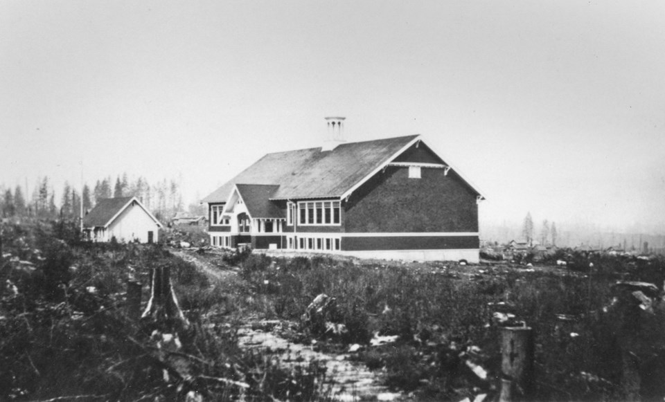 school district, Schou Street School