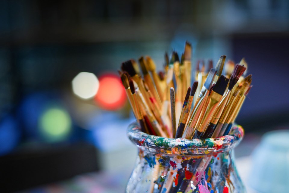 Pixabay, artist brushes
