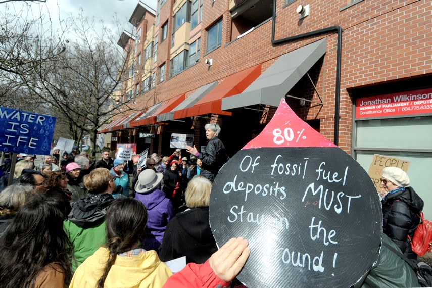 Kinder Morgan protesters flood North Van MP's office _6