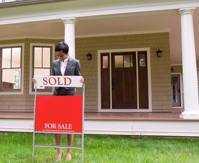 female realtor