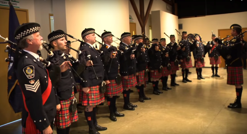 police pipe band