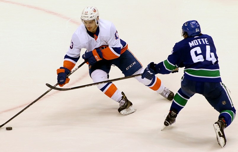 barzal