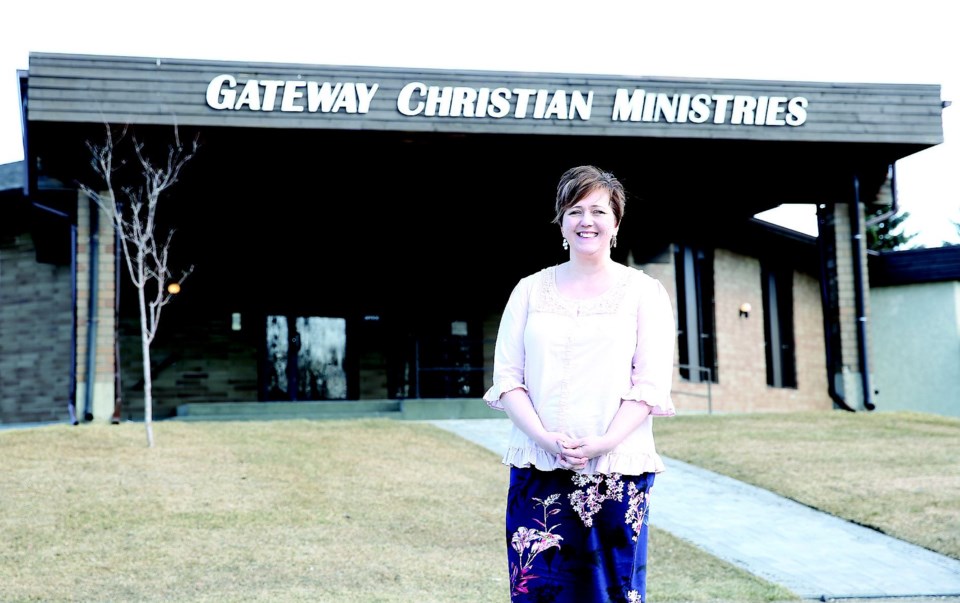 EXTRAGateway-church.19_4162.jpg