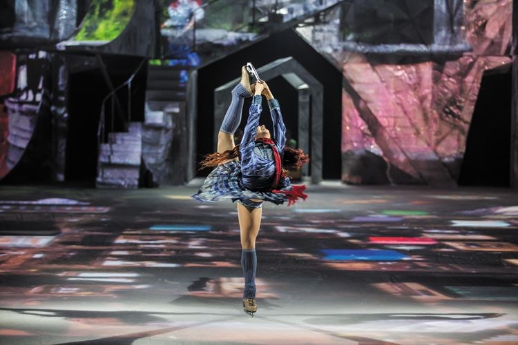 cirque's-artistic-boss.21-_.jpg