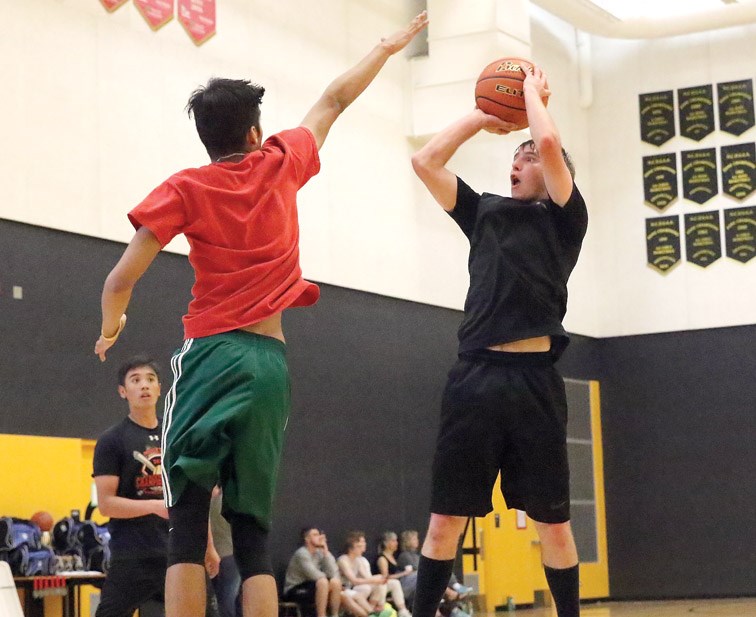 hoops