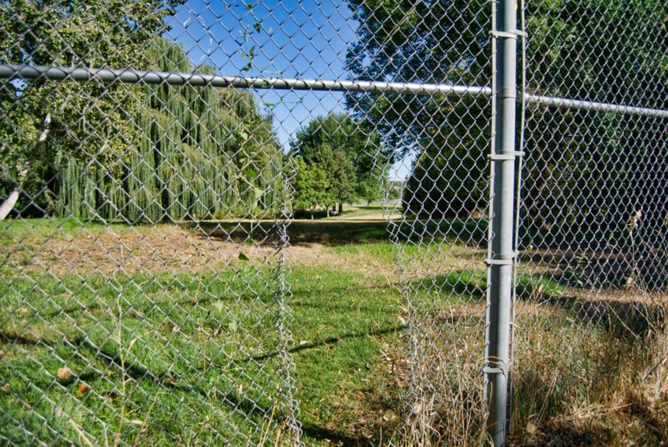 McArthur Island Golf Course closed
