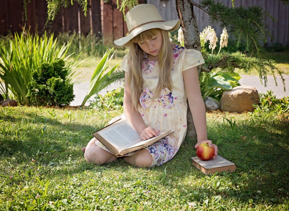 kid reading, stock photo
