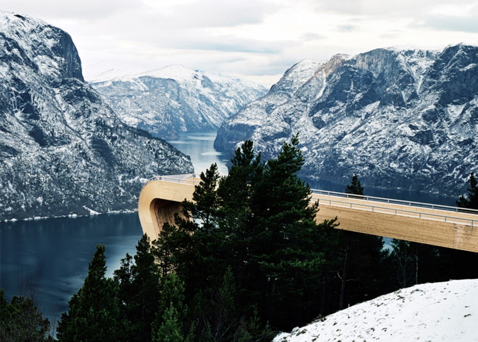 Aurland Lookout