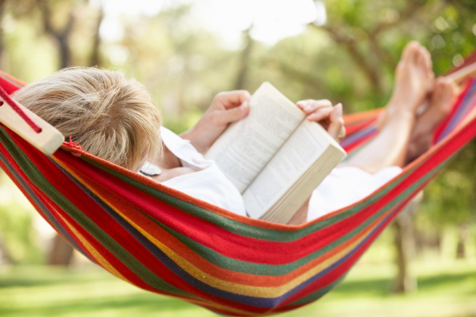 reading, hammock, iStock