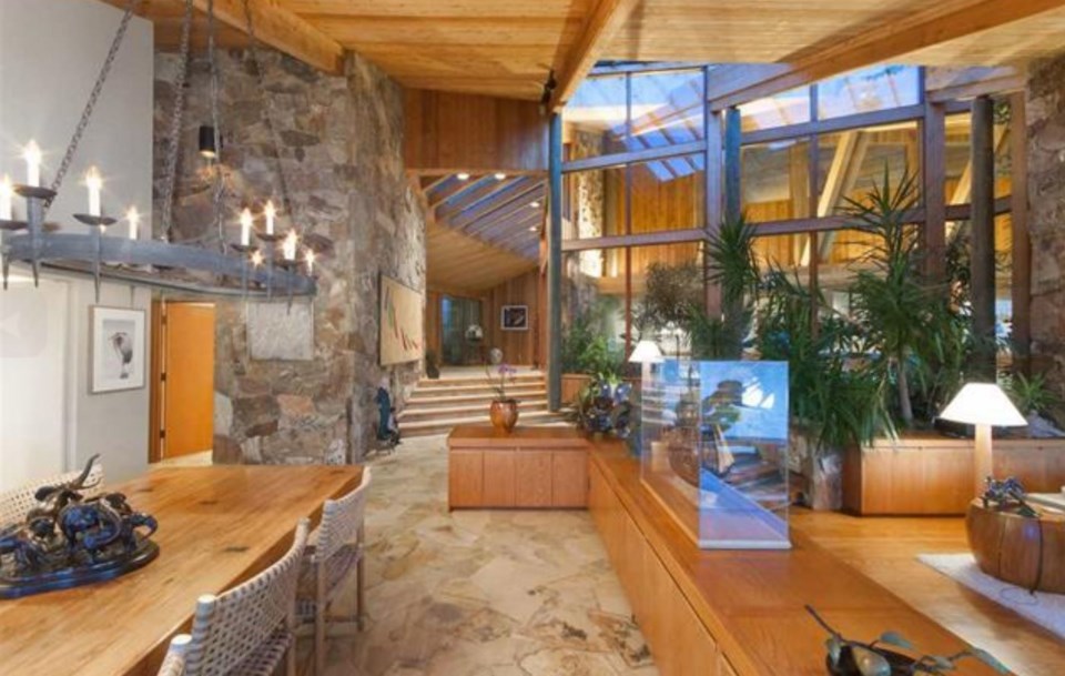 Bowen Island estate dining