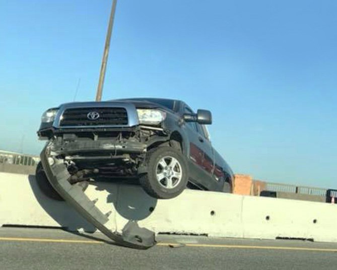 crash alex fraser bridge