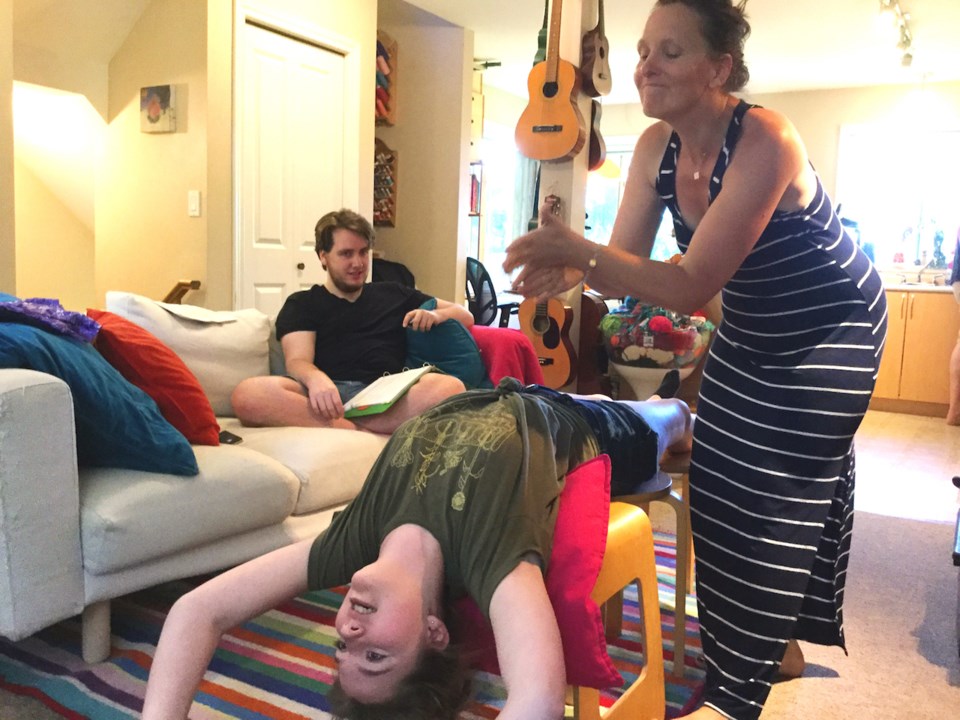 Robin de Zwart, directing The Oriental Massage, with actors Tina Overbury and Eva de Zwart.