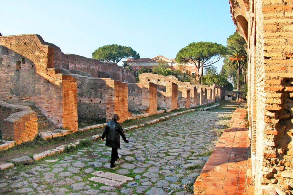 To mentally reconstruct a ruined ancient site such as Italy's Ostia Antica, it pays to do some homework in advance.