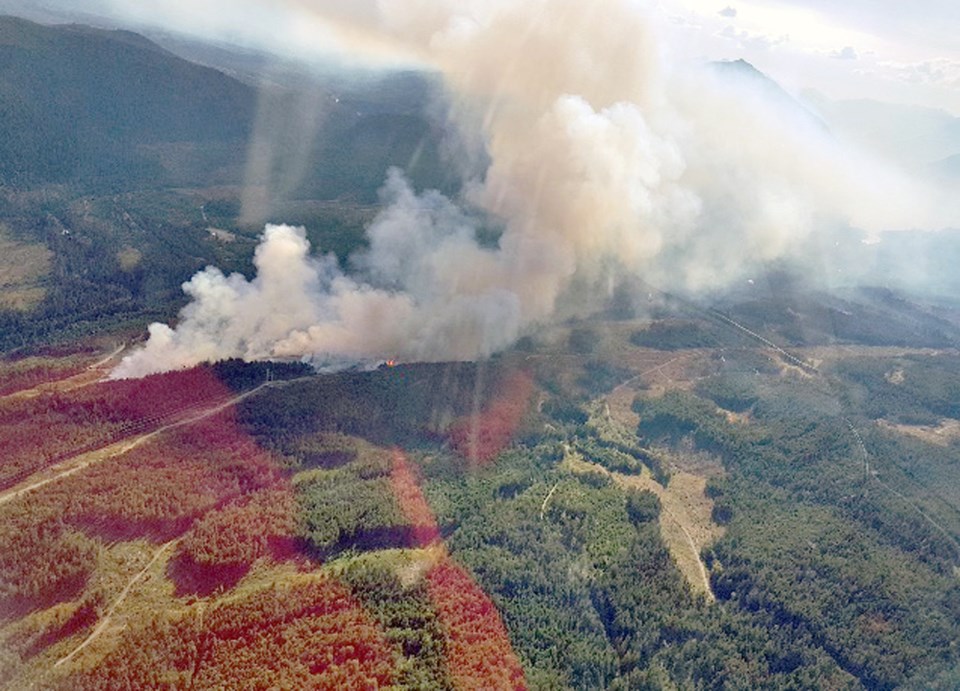 Nanaimo Lakes wildfire