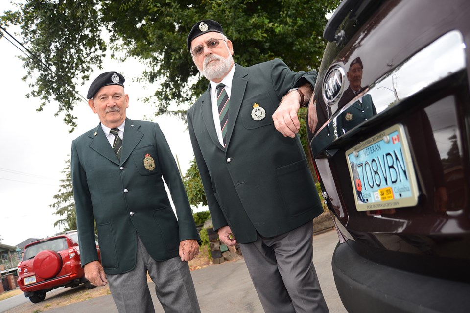 These veterans oppose a plan to allow retired RCMP officers have veteran license plates