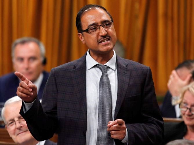 federal-minister-sohi-comin.jpg