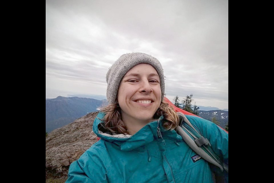 Isobel Glover, who lives in James Bay, has become the first person known to hike the entire 鶹ýӳIsland Trail.