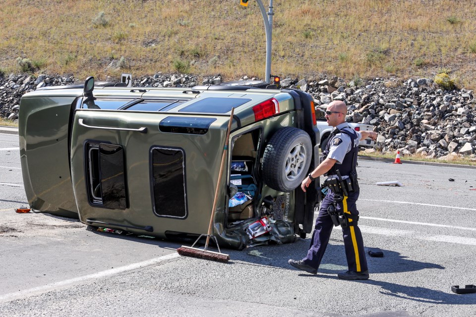 accident motorhome Land Rover