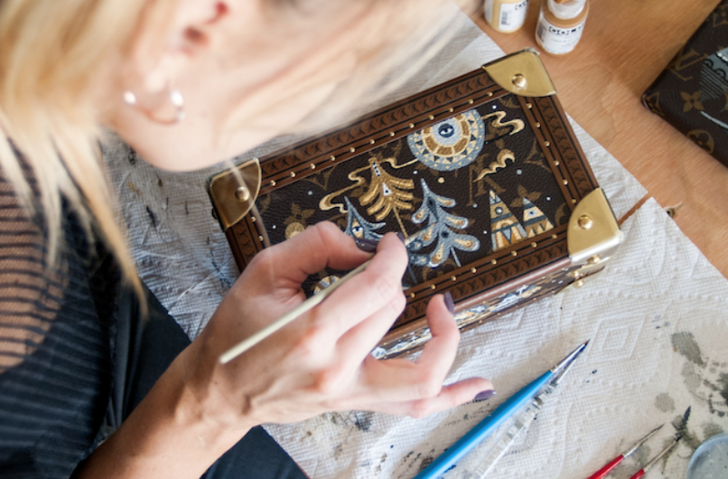 How to Customize Louis Vuitton Bags with Hand Painted Art - CgtDesigns