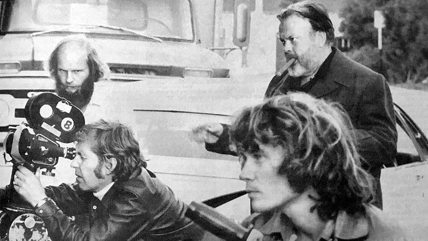 Assistant cameraman Mike Stringer, cameraman Gary Graver, actor Robert Random and Orson Welles shooting a scene in The Other Side of the Wind in 1970.