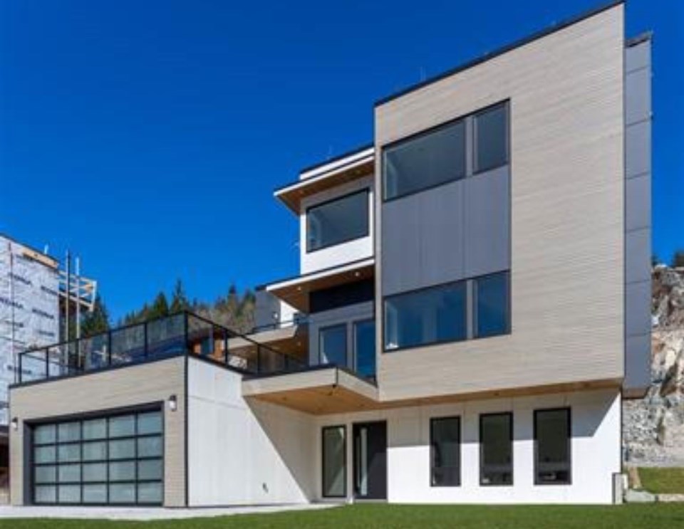 Squamish grand prize home exterior