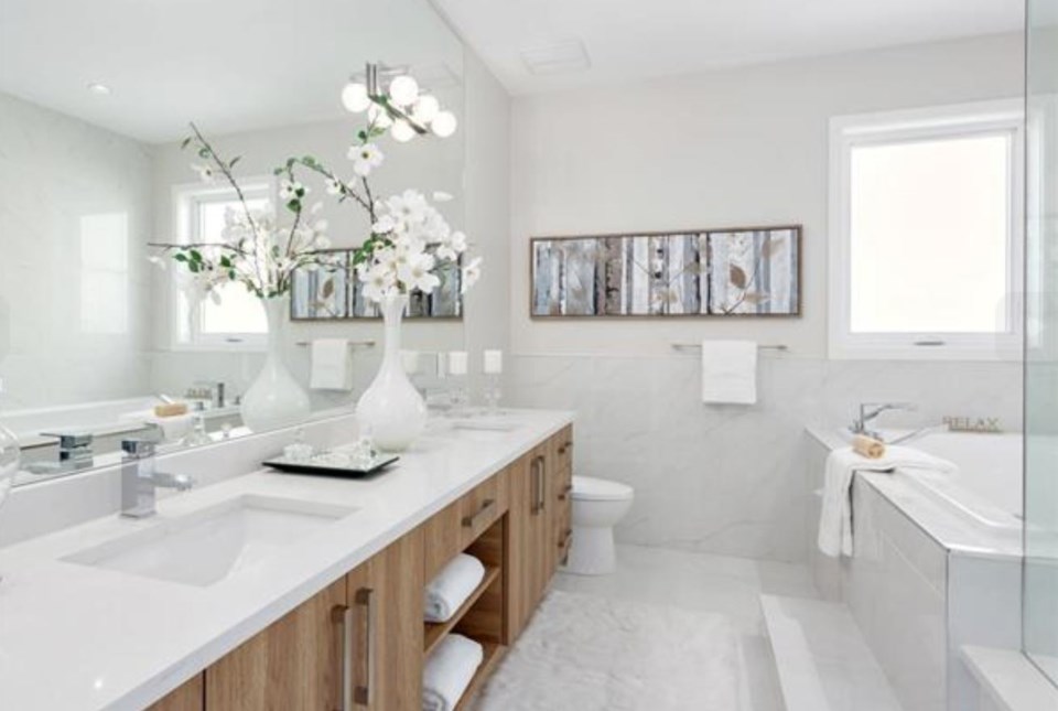 Squamish grand prize home master bathroom