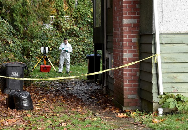 Investigators were still on scene Monday morning at a house in the 2300-block of Atkins Avenue where an early morning altercation on Sunday left one man dead.
