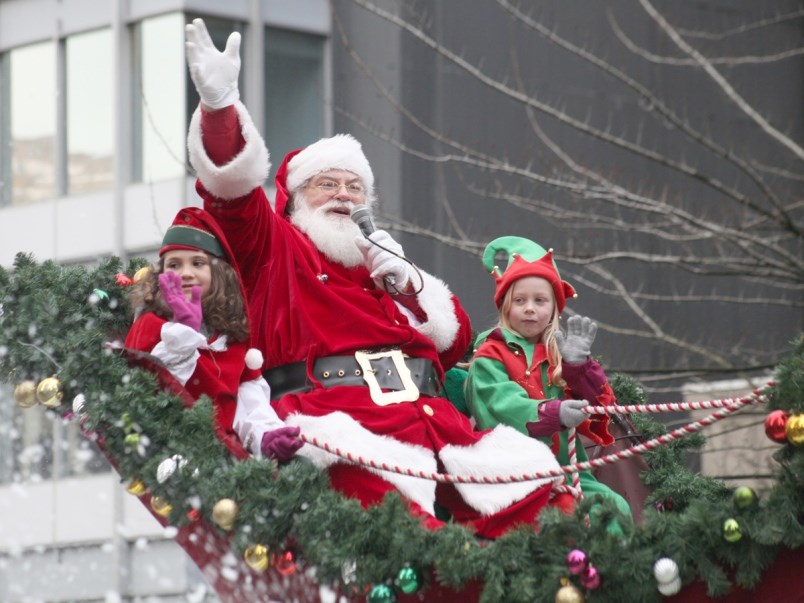 The 鶹ýӳSanta Claus Parade spreads the merriment and cheer Dec. 2. Photo Jason Lang