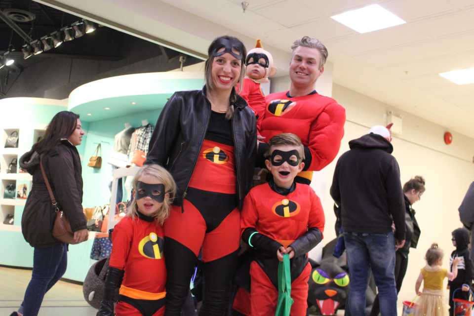 Incredible team — Tyler, Easton, Emelia, Shaw, and Alison Morgan get into character last week at the DC mall.