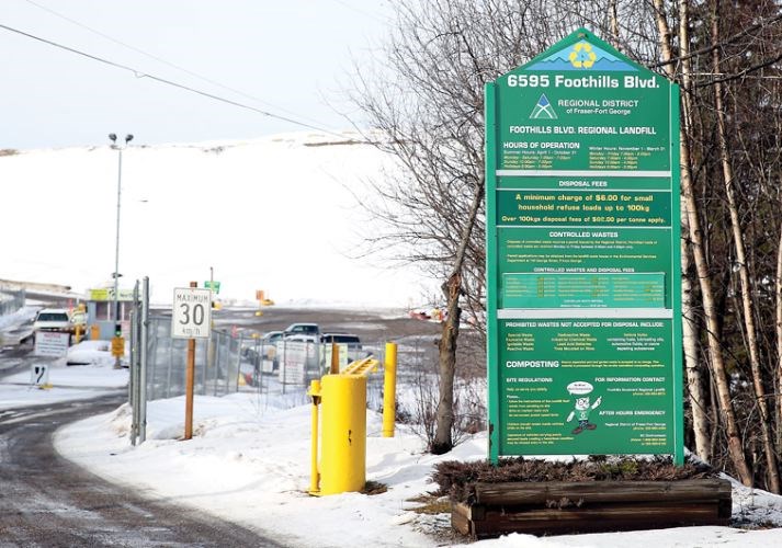 fridges-landfill.17_1120201.jpg