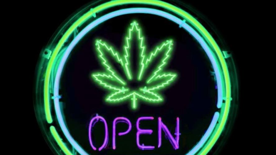 cannabis-stores.24_11232018.jpg