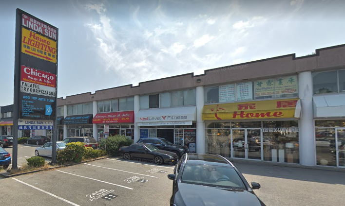 Strip mall