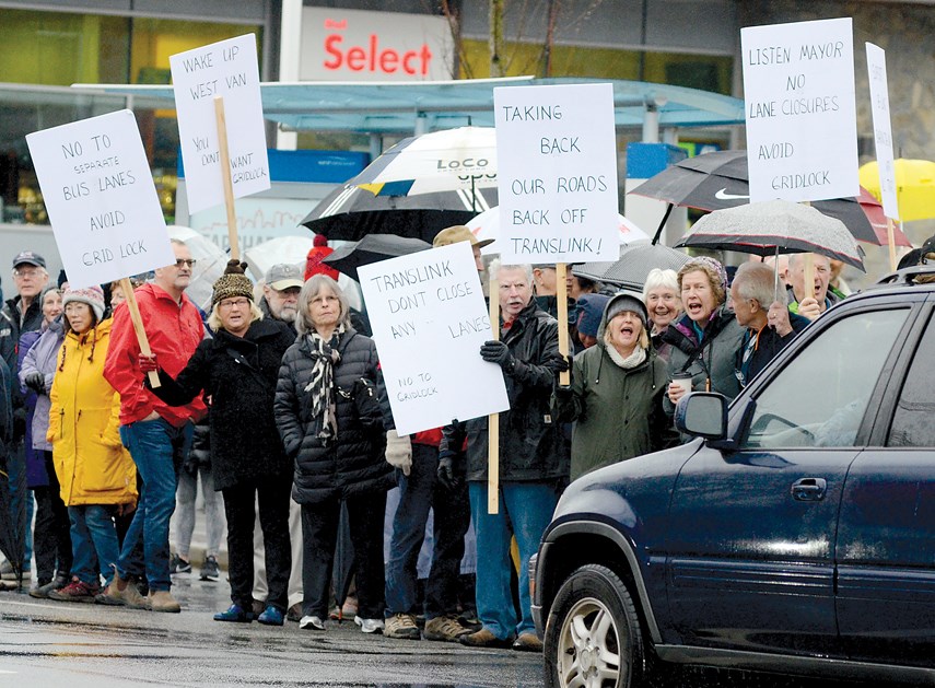 Protesters rally against Ambleside B-LIne_0