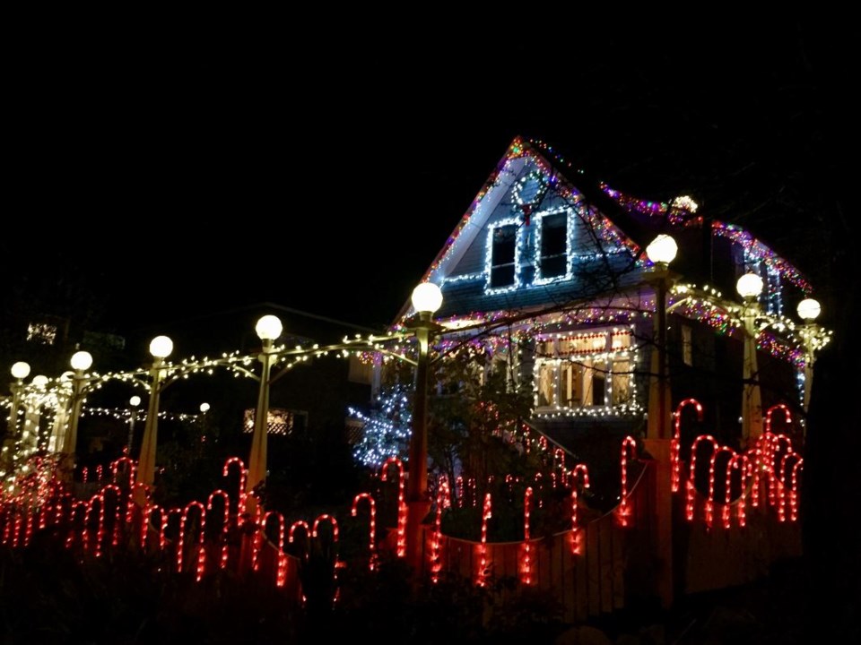 Christmas lights Robson Avenue