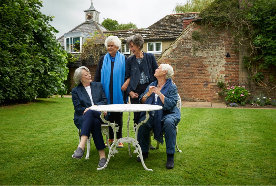 Tea With the Dames