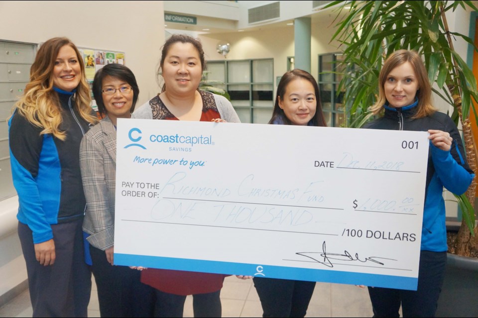 Making a donation to the Richmond Christmas Fund was the Coast Capital Savings team from Richmond Centre. Pictured (from left) are Shelley Cassap, Su-Fen Chen and Pilar Chen, of Coast Capital, and Jocelyn Wong, of Richmond Cares, Richmond Gives, and Sarah Wuertz, of Coast Capital. ere food comes from and grew vegetables and fruits in the school’s gardening club. Photo submitted