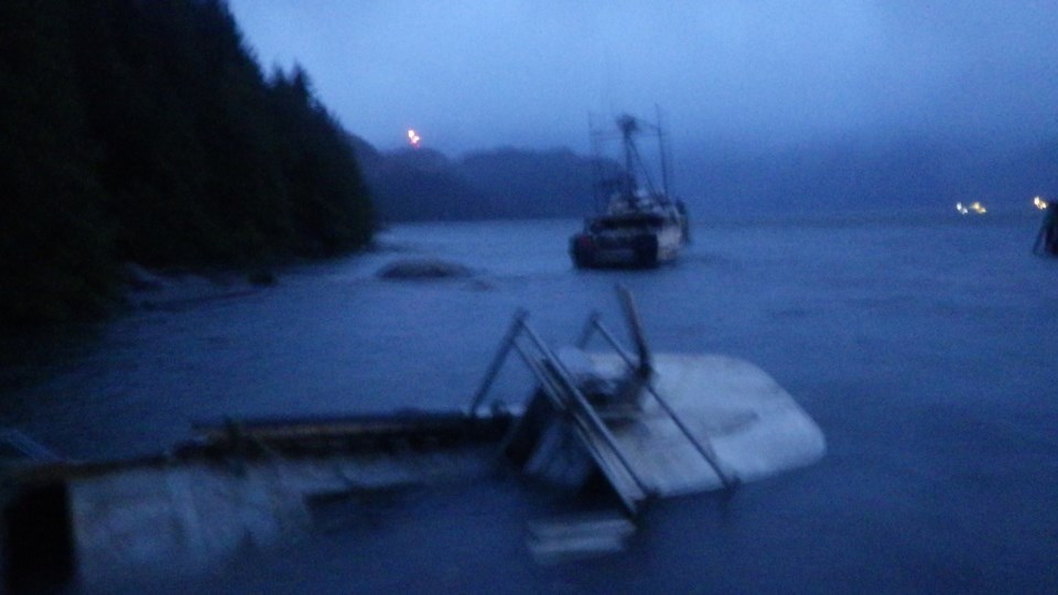 Boats take a beating at Darrell Bay_0