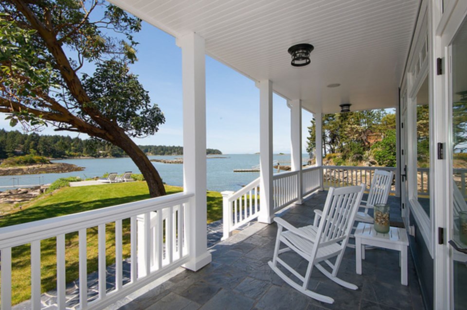 Galiano estate view deck