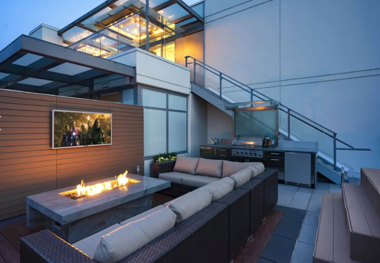 Lido penthouse roof terrace TV