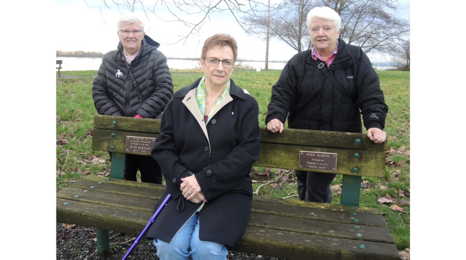 Richmond widows make three-plaque plea for their late husbands_4