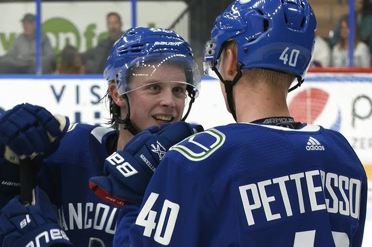 Jonathan Dahlen talks to Elias Pettersson at the 2018 Young Stars tournament