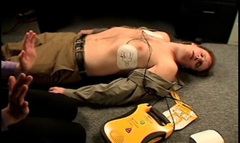 If a cardiac arrest patient is defibrillated within the first minute, their change of survival sits