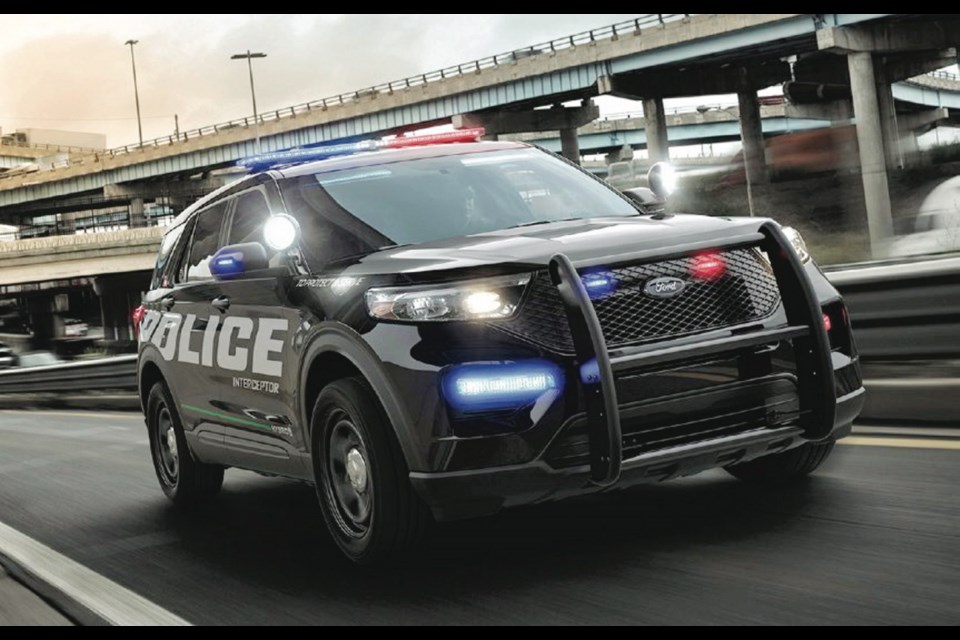 A hybrid version of the new Ford Explorer police interceptor utility vehicle is expected to produce big fuel savings.