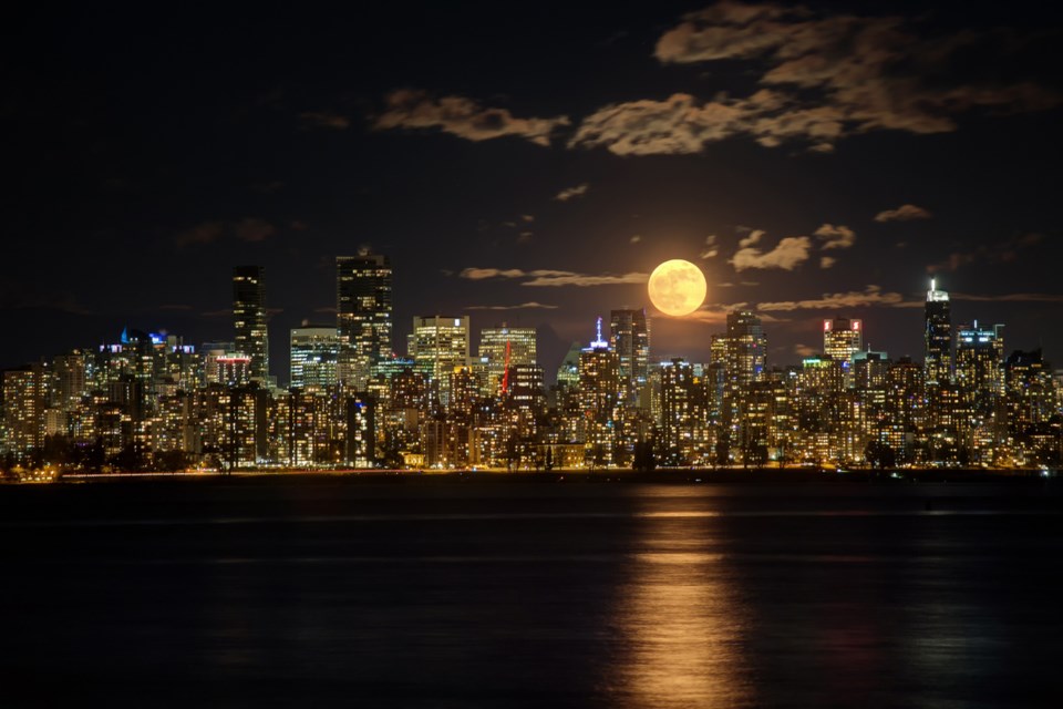 Coinciding with spring equinox, the Full Super Worm Moon will fill Vancouver skies March 20. Photo i