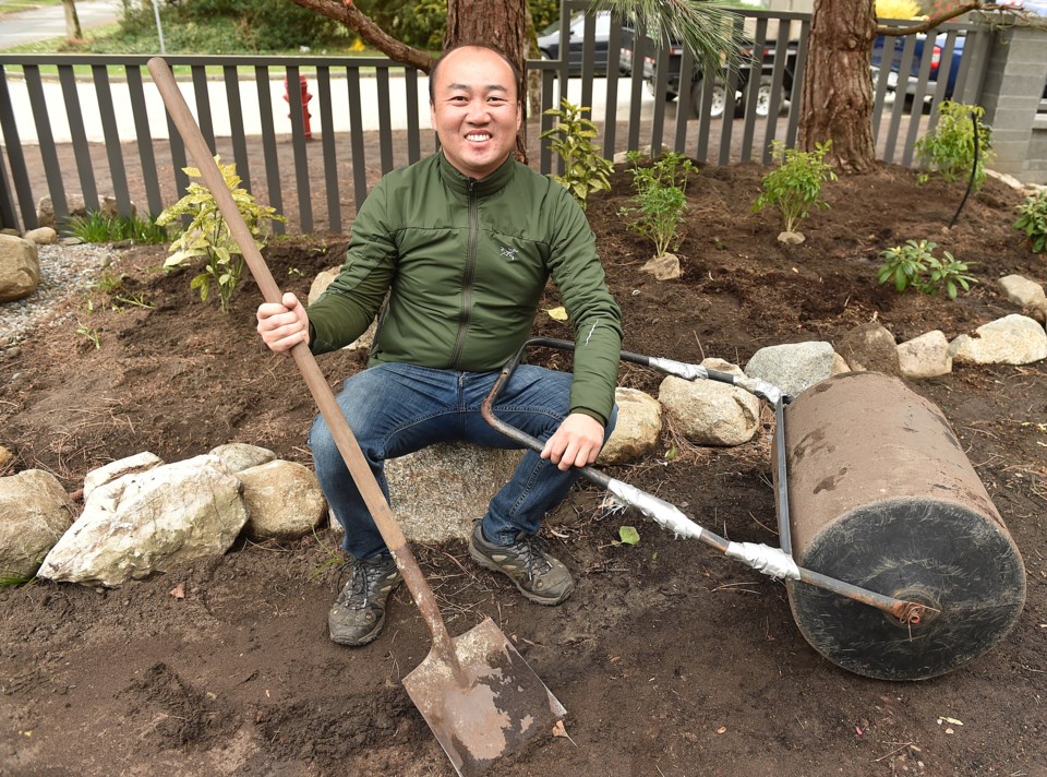 Frank Shang, MRD Landscaping Inc., second place in best landscaping and second place in best environ