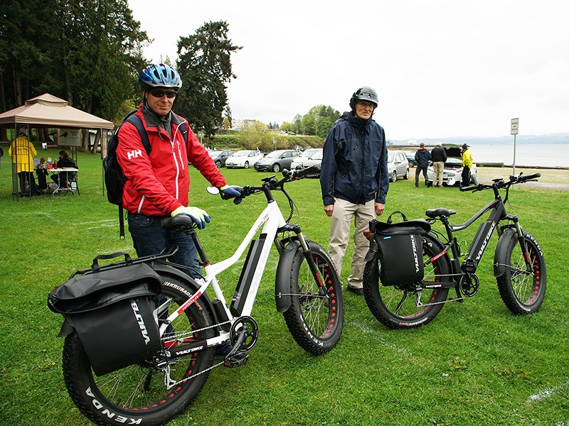 Electric bike riders Michael Kelly [left] and Wayne Gooch