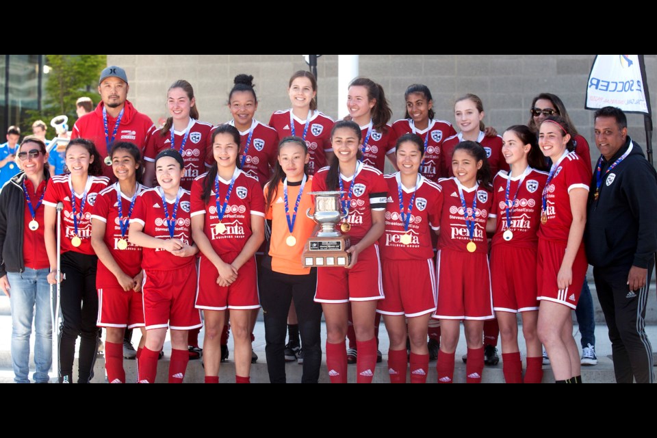 U15 Richmond Strikers are Coastal "A" Cup champions for the second staight year after outlasting the Fraser Valley Selects in penalty kicks on Sunday afternoon at Minoru Park. It was the team's fifth win in Pks in cup play over the last two seasons.