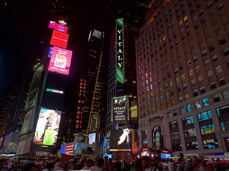 Times Square, Vitaly Beckman